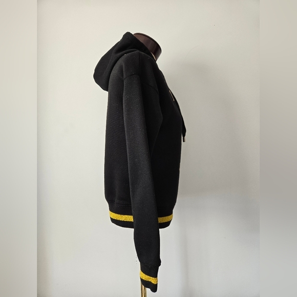 HARRY POTTER Black and Gold Hogwarts Quidditch Sweater. Size XS - Picture 5 of 11